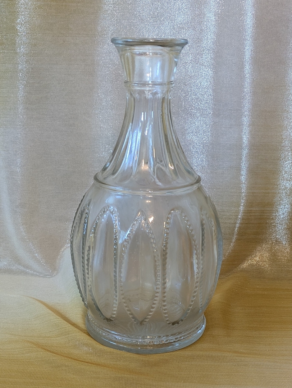 Vintage "Emerald Accents" 24oz Glass Decanter